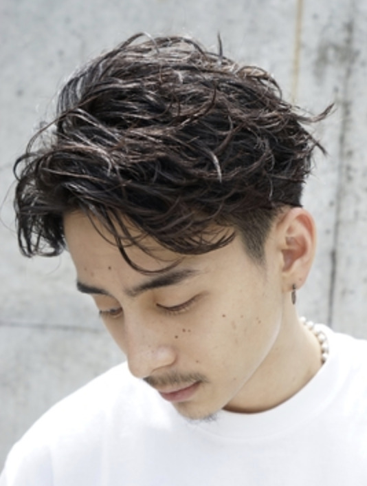 薄毛のメンズに似合う髪型21年最新30選 薄毛を目立たせなくするたった３つのコツ Benefit Salon
